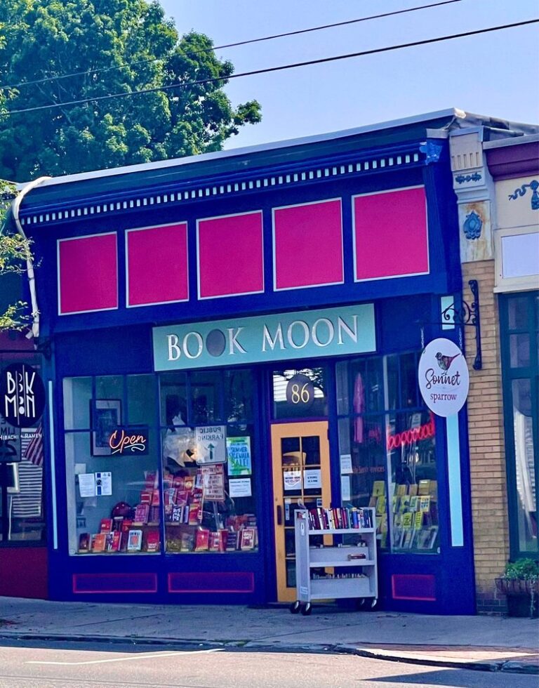 Book Moon Book Moon