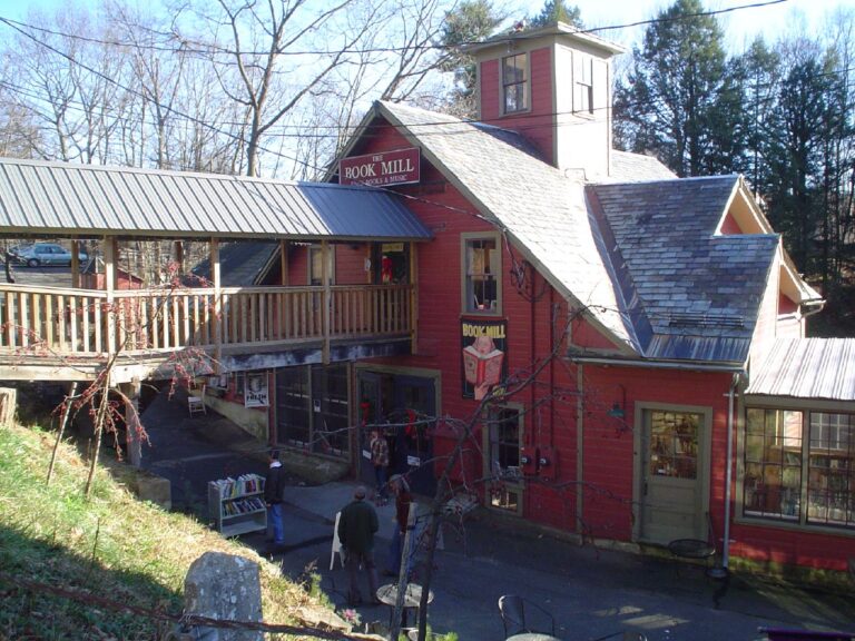 Bookmill Montague Bookmill Montague