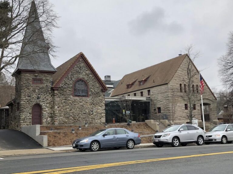 Hopkinton Public Library