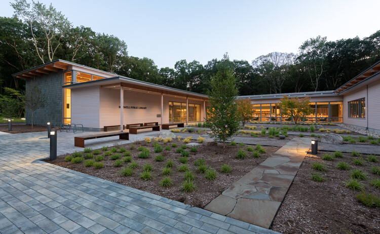 Norwell Public Library