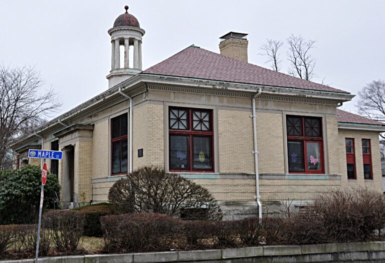 Stoneham Public Library Stoneham Public Library